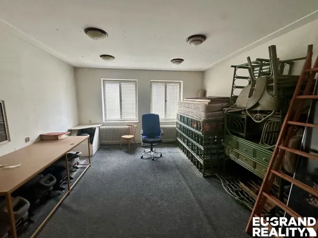 Pronájem výrobních prostor, Varnsdorf, Žilinská, 2400 m2