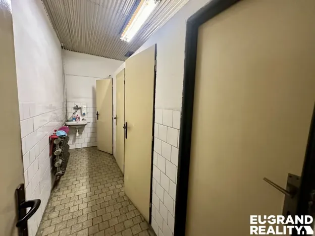 Pronájem výrobních prostor, Varnsdorf, Žilinská, 2400 m2