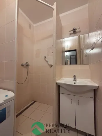 Pronájem bytu 2+1, Praha - Libeň, Lihovarská, 48 m2