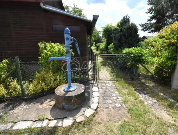 Prodej zahrady, Praha - Cholupice, Hornocholupická, 381 m2
