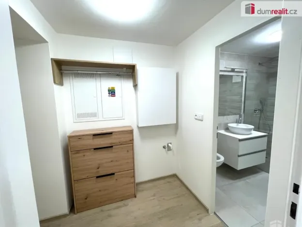 Pronájem bytu 2+kk, Zlín, Sadová, 53 m2