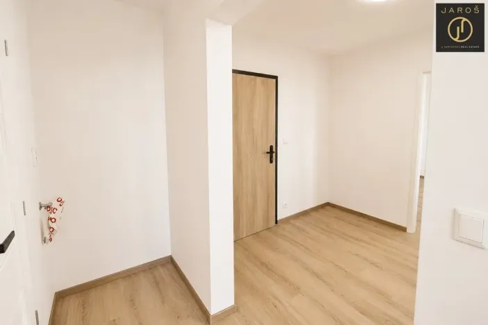 Pronájem bytu 2+1, Praha - Lhotka, Štúrova, 55 m2