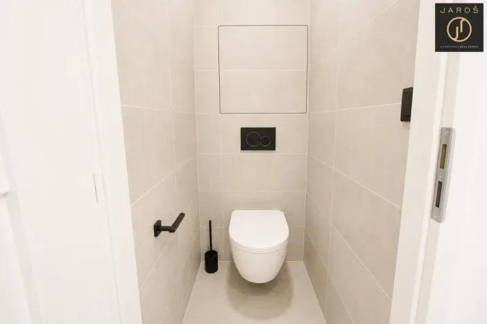 Pronájem bytu 2+1, Praha - Lhotka, Štúrova, 55 m2