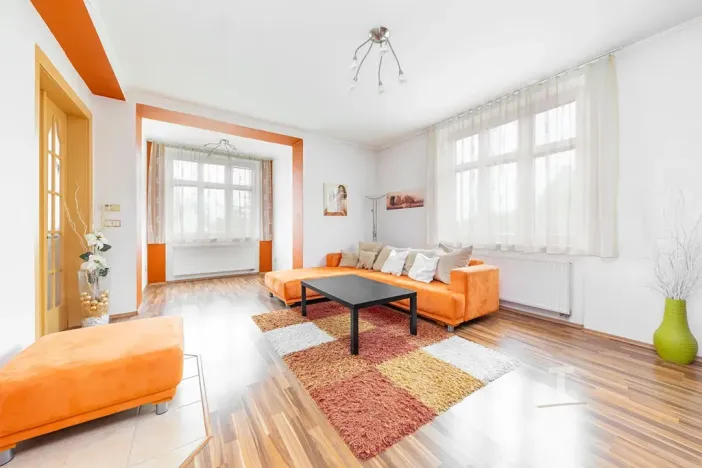 Prodej rodinného domu, Miroslav, Husova, 245 m2