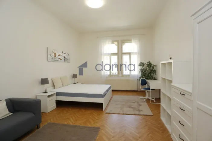 Pronájem bytu 2+1, Praha, Muchova, 75 m2