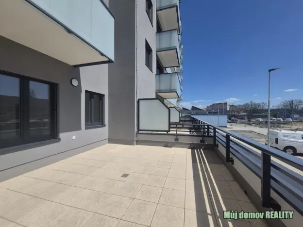 Pronájem bytu 2+kk, Praha - Hostivař, Arnošta Staňka, 31 m2