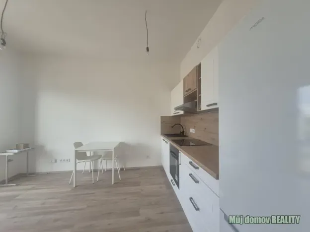 Pronájem bytu 2+kk, Praha - Hostivař, Arnošta Staňka, 31 m2