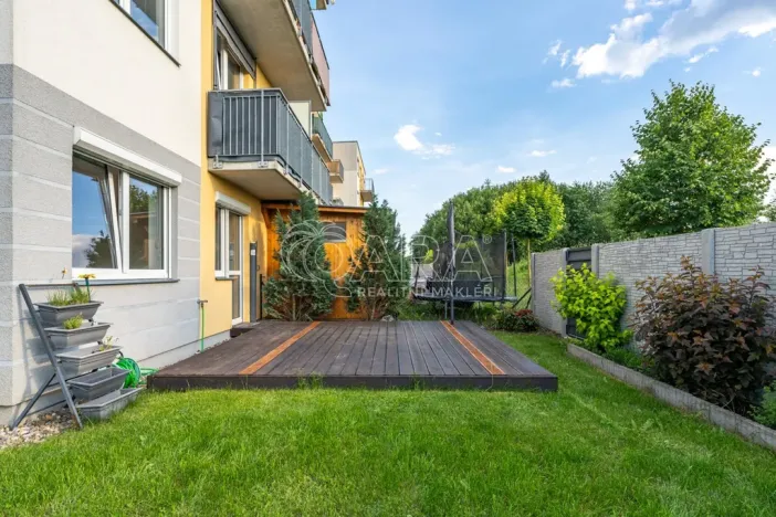 Pronájem bytu 2+kk, Jesenice, Na Okruhu, 50 m2