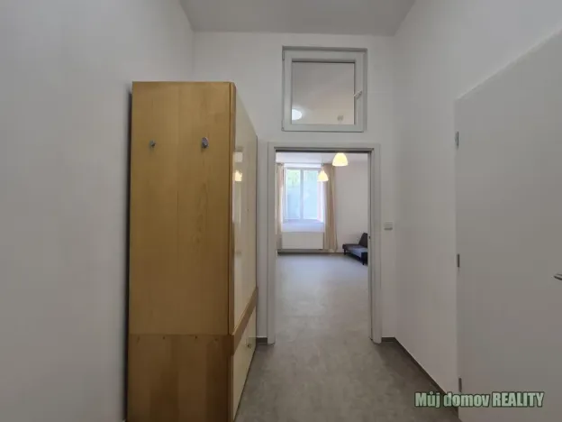 Pronájem bytu 2+kk, Praha - Kbely, Luštěnická, 48 m2