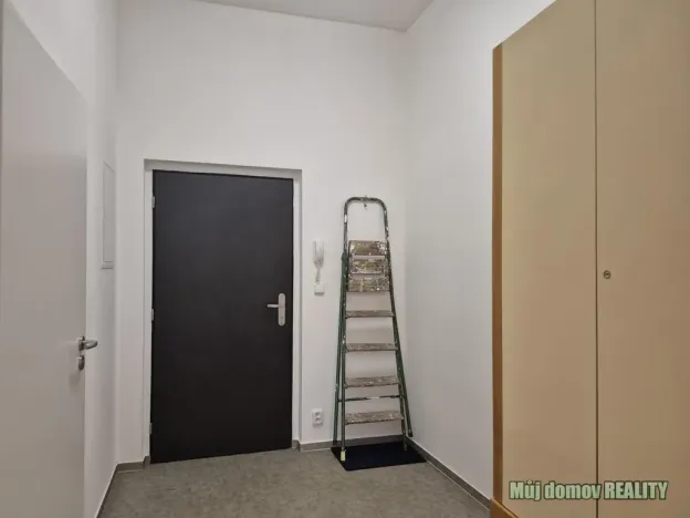 Pronájem bytu 2+kk, Praha - Kbely, Luštěnická, 48 m2