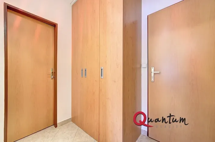 Pronájem bytu 1+kk, Praha - Košíře, Houdova, 33 m2