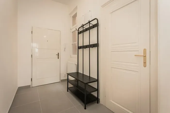 Pronájem bytu 2+kk, Praha - Nové Město, Lípová, 57 m2
