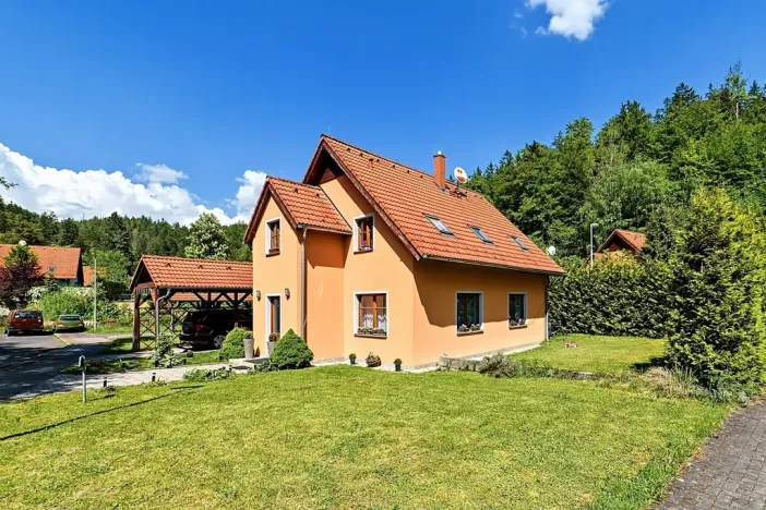 Prodej rodinného domu, Karlovy Vary, Slovenská, 149 m2