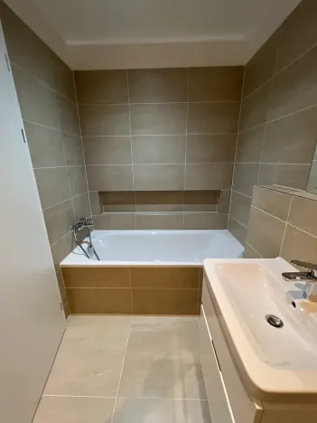 Pronájem bytu 4+kk, Praha, Akáciová, 118 m2