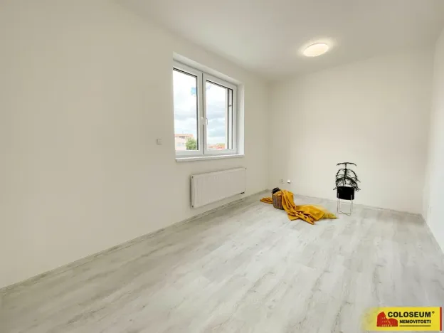 Pronájem bytu 2+kk, Pohořelice, 47 m2