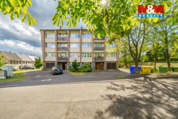 Prodej bytu 3+1, Měděnec, Náměstí, 70 m2