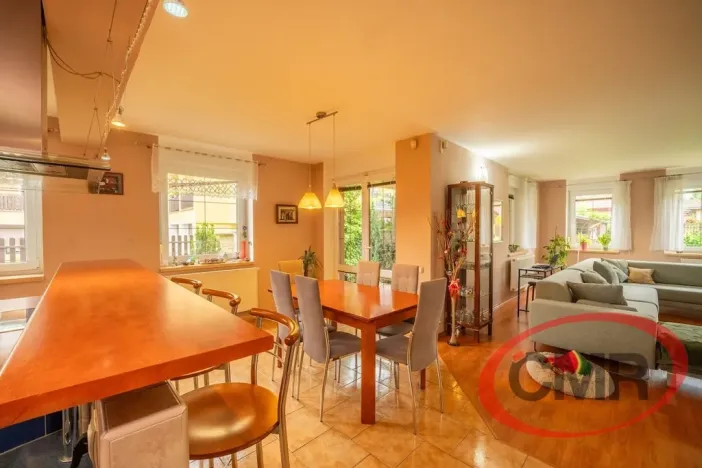 Prodej rodinného domu, Jesenice, Za Rybníkem, 350 m2