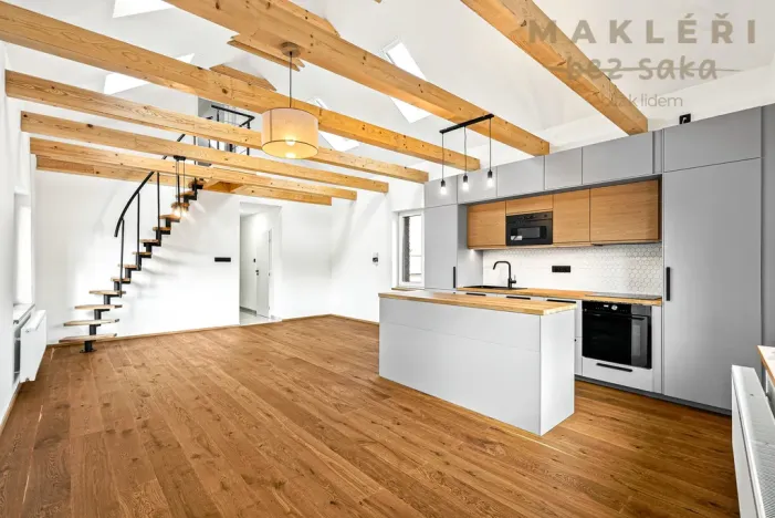 Prodej atypického bytu, Praha, Elišky Přemyslovny, 81 m2