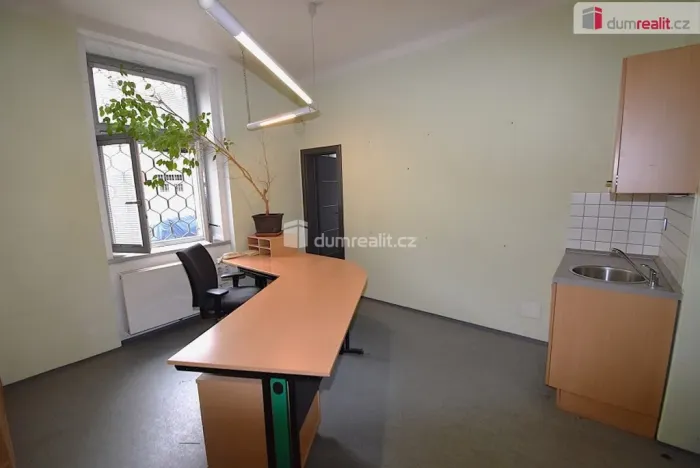 Pronájem kanceláře, Praha - Smíchov, Radlická, 60 m2