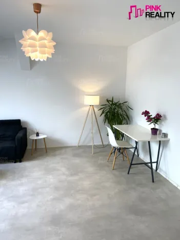 Pronájem bytu 2+kk, Hradec Králové - Pražské Předměstí, Chelčického, 64 m2
