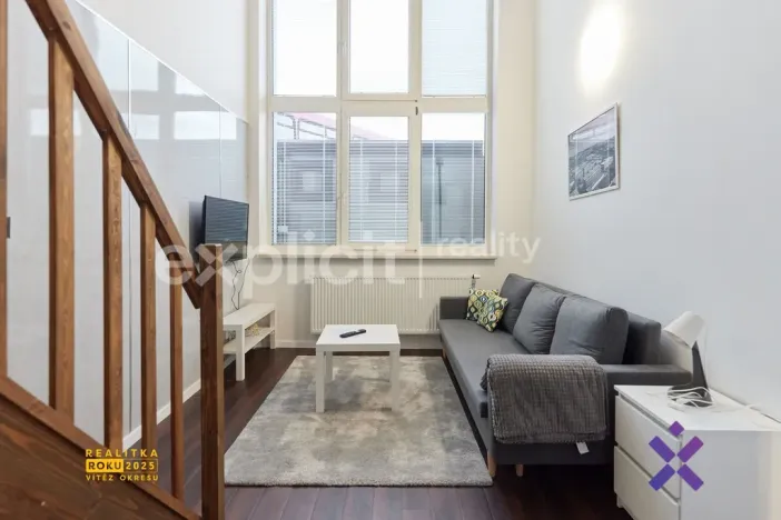 Pronájem bytu 1+kk, Zlín, Devadesátá, 40 m2