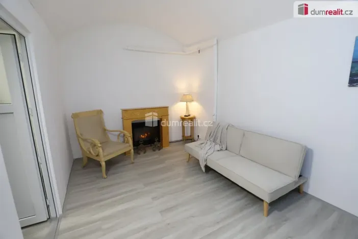 Prodej obchodního prostoru, Praha - Libeň, 58 m2