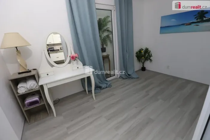 Prodej obchodního prostoru, Praha - Libeň, 58 m2