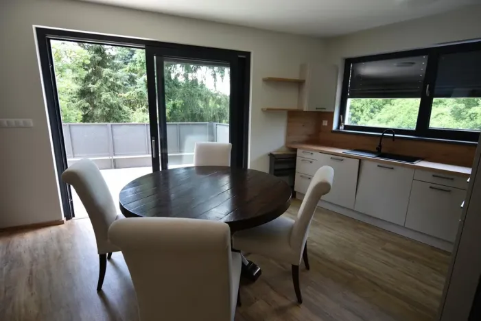 Pronájem bytu 3+kk, Praha - Petrovice, Dieselova, 80 m2