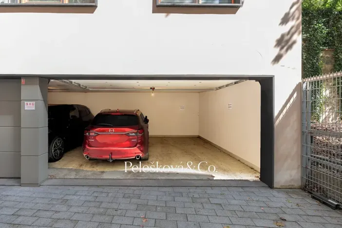 Pronájem bytu 2+kk, Praha - Smíchov, Plzeňská, 51 m2