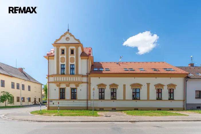 Prodej bytu 4+kk, Stěžery, Zámecká, 110 m2