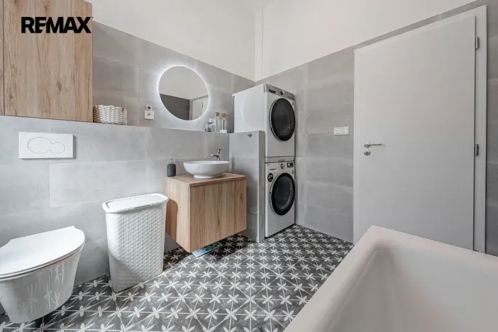 Prodej bytu 4+kk, Stěžery, Zámecká, 110 m2