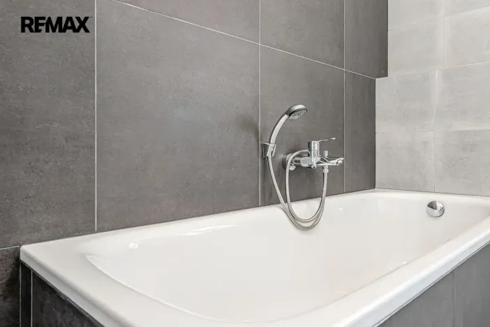 Prodej bytu 4+kk, Stěžery, Zámecká, 110 m2