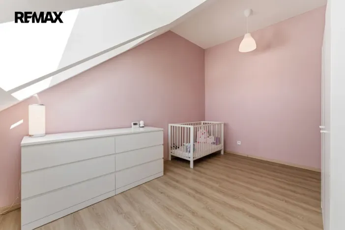 Prodej bytu 4+kk, Stěžery, Zámecká, 110 m2
