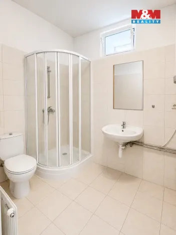 Pronájem bytu 2+kk, Pardubice - Rosice, generála Svobody, 50 m2