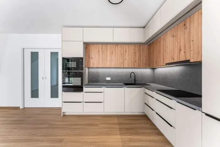 Pronájem bytu 2+kk, Jablonec nad Nisou, Krkonošská, 68 m2
