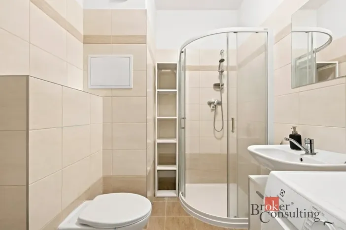 Prodej bytu 2+kk, Milovice - Mladá, Slepá, 41 m2