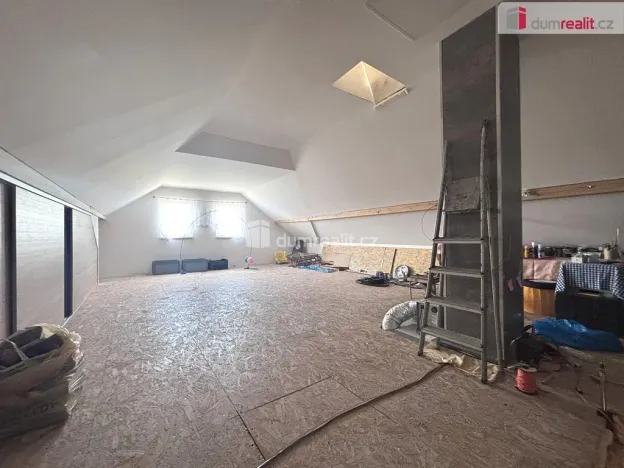 Prodej rodinného domu, Chlum Svaté Maří, Hornická, 135 m2