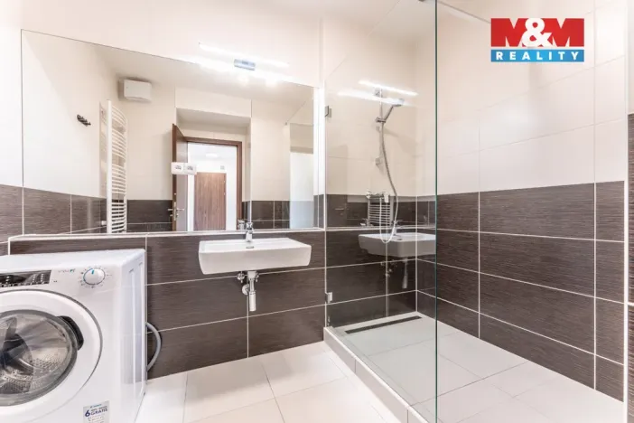 Pronájem bytu 3+kk, Praha - Vysočany, Pod Harfou, 127 m2