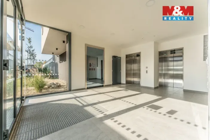 Pronájem bytu 3+kk, Praha - Vysočany, Pod Harfou, 127 m2