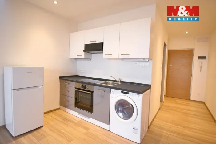 Pronájem bytu 1+kk, Hradec Králové - Nový Hradec Králové, Jana Masaryka, 37 m2