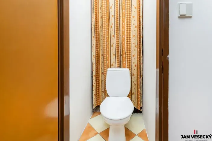Pronájem bytu 2+kk, Praha - Kbely, Luštěnická, 49 m2