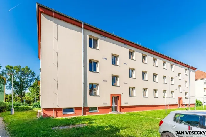 Pronájem bytu 2+kk, Praha - Kbely, Luštěnická, 49 m2
