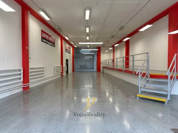 Pronájem obchodního prostoru, Olomouc, Legionářská, 338 m2