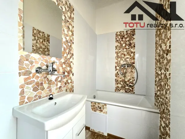Prodej bytu 2+1, Jaroměř - Pražské Předměstí, 51 m2