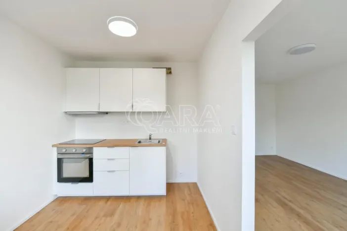 Pronájem bytu 3+1, Praha - Střížkov, Jablonecká, 68 m2