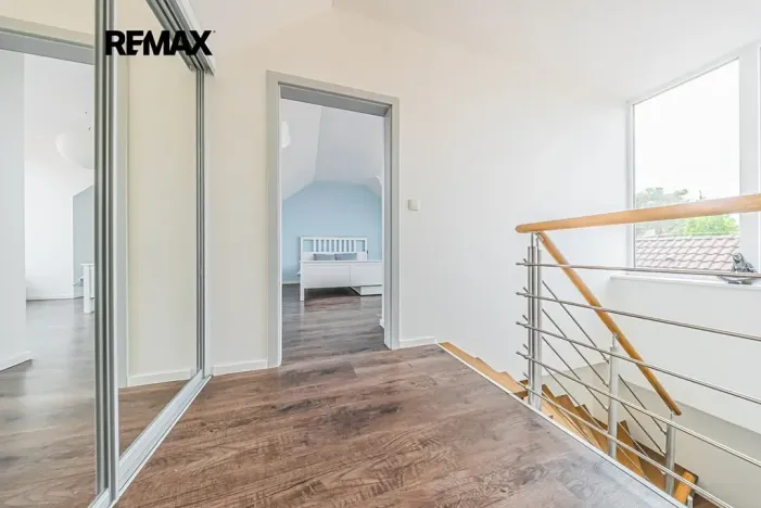 Prodej rodinného domu, Hřebeč, V háji, 165 m2