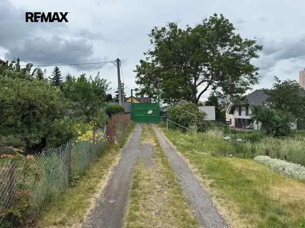Prodej zahrady, Kladno, 374 m2