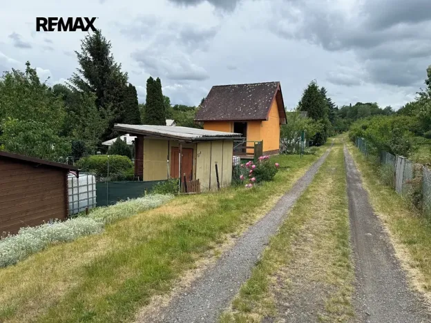 Prodej zahrady, Kladno, 374 m2
