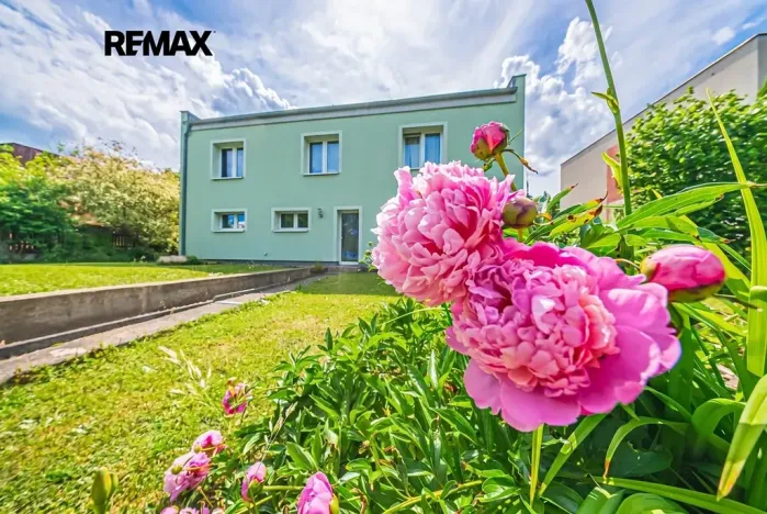 Prodej rodinného domu, Braškov, V Jezerech, 190 m2