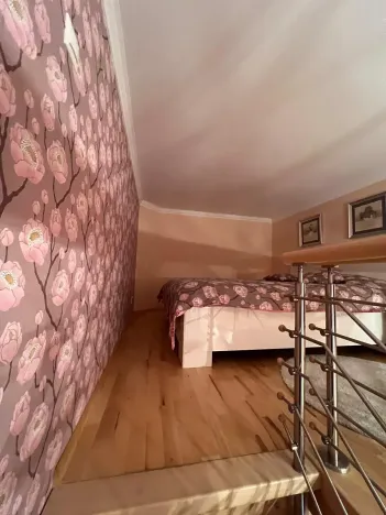 Prodej bytu 3+kk, Karlovy Vary, Sadová, 64 m2